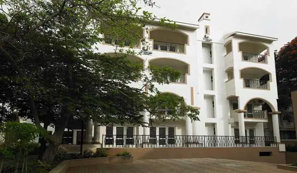 Featured Image of Prestige Evergreen Prestige Benson Court