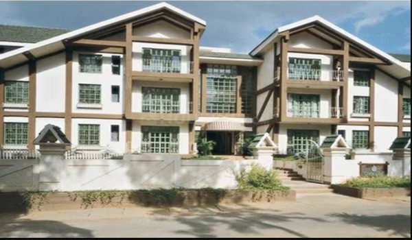 Featured Image of Prestige Evergreen Prestige Chalet